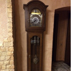 Часы напольные Tempus Fugit в дубовом корпусе с боем четвертные