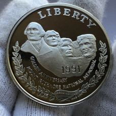 Один серебряный доллар США 50 лет мемориалу Рашмор
